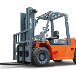 Xe nâng dầu 8 tấn