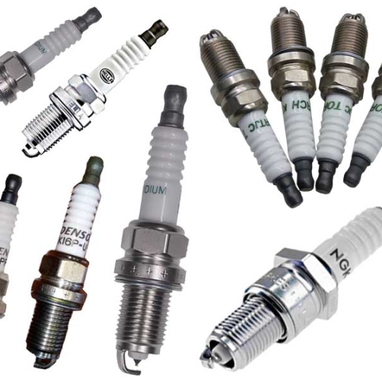 Bugi đánh lửa xe nâng