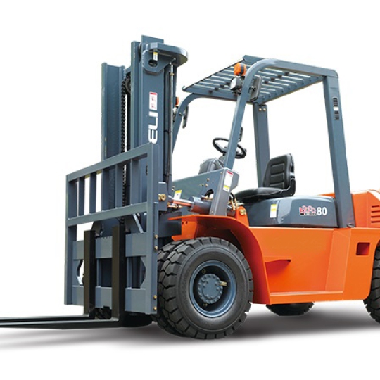 Xe nâng dầu 8 tấn